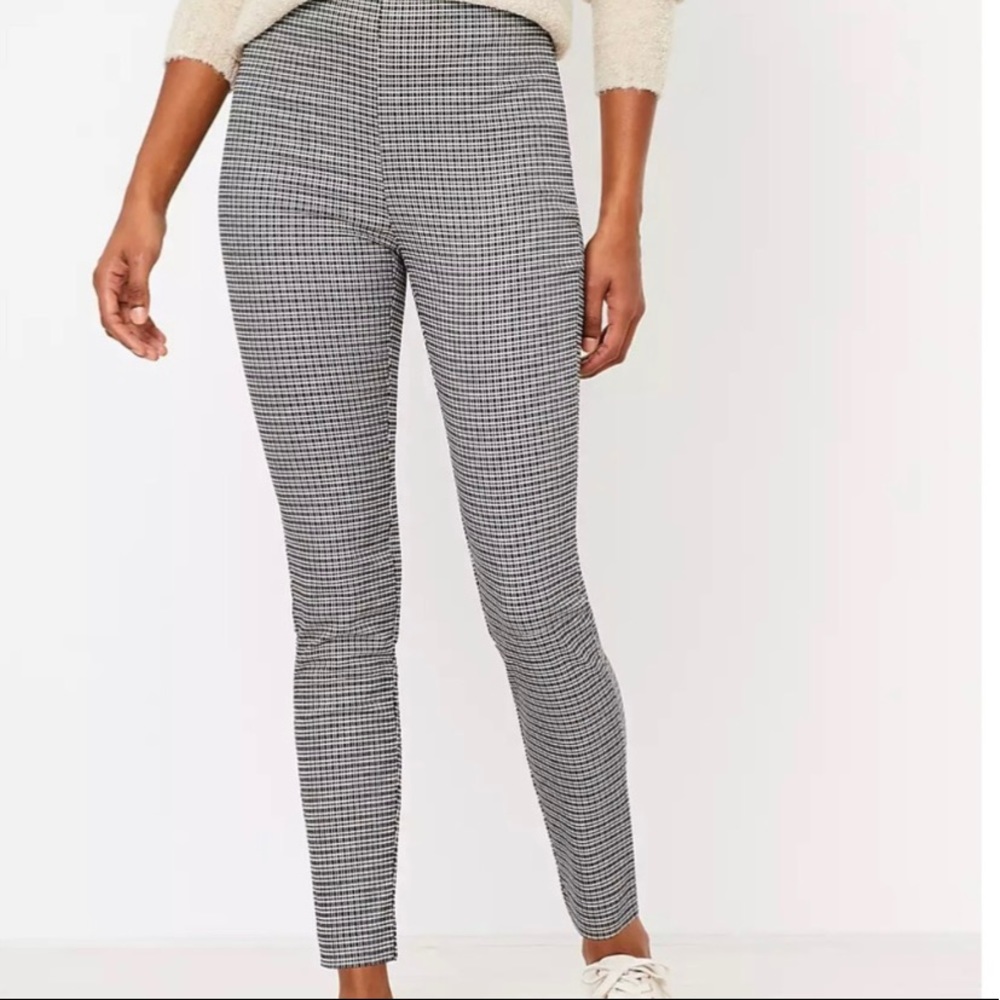 Loft-side zip, high wasted, skinny leg pants- curvy fit